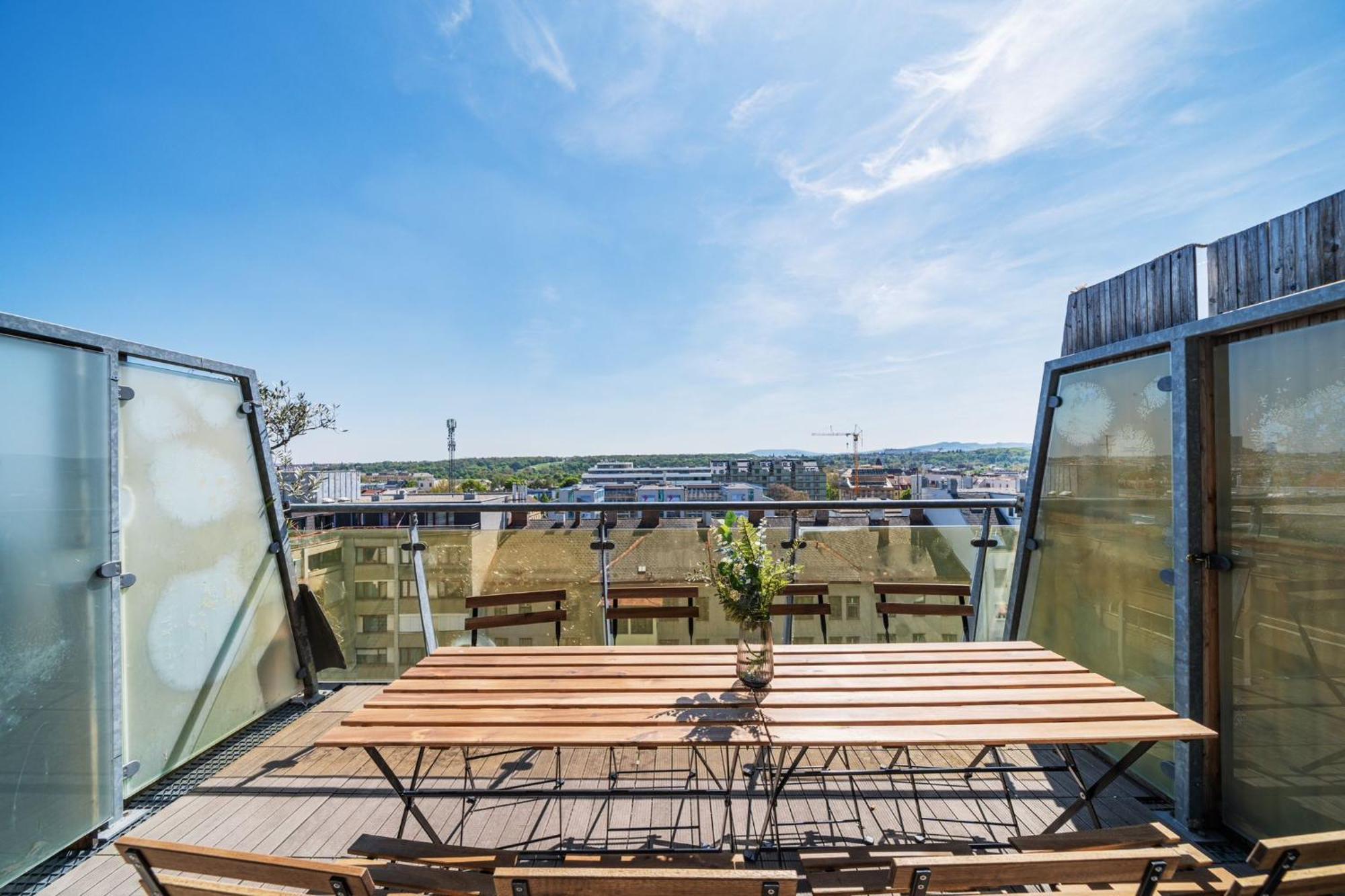 Apartments Next To Schoenbrunn - Free Parking !!! Viena Exterior foto
